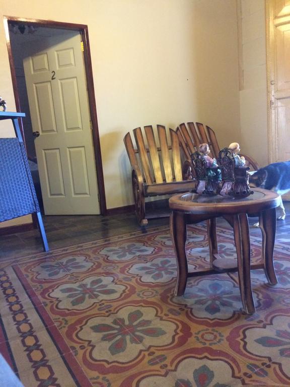 Hostel Los Abuelos Мойогалпа Екстер'єр фото