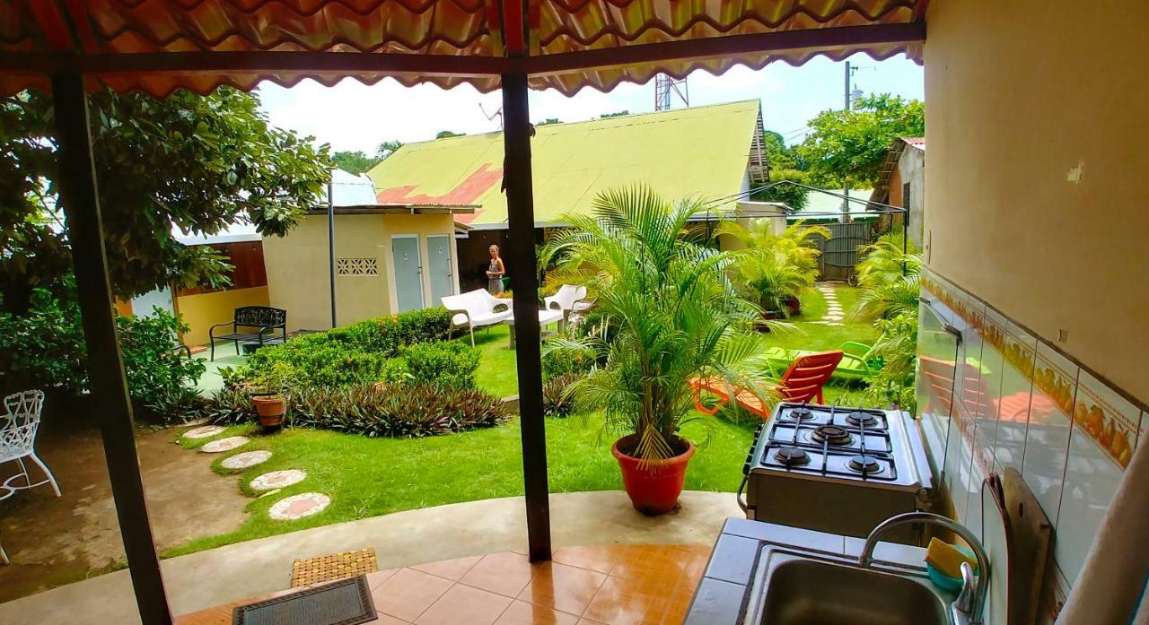 Hostel Los Abuelos Мойогалпа Екстер'єр фото